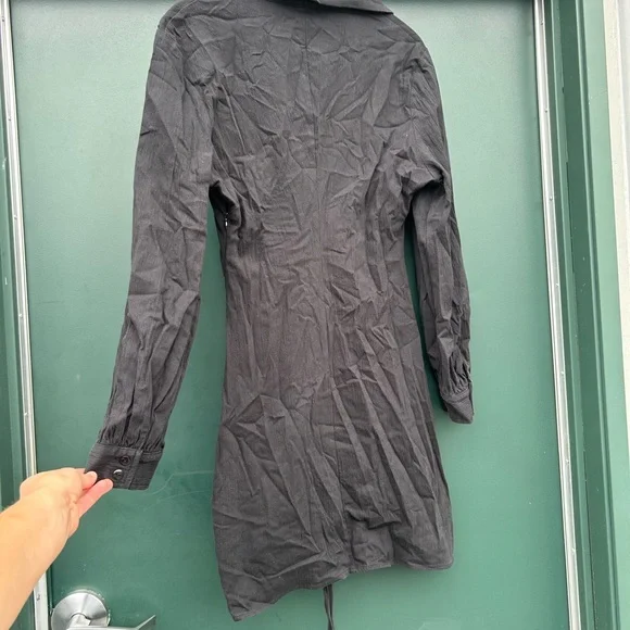 Storets Black Ruched Midi Dress - Picture 8 of 14